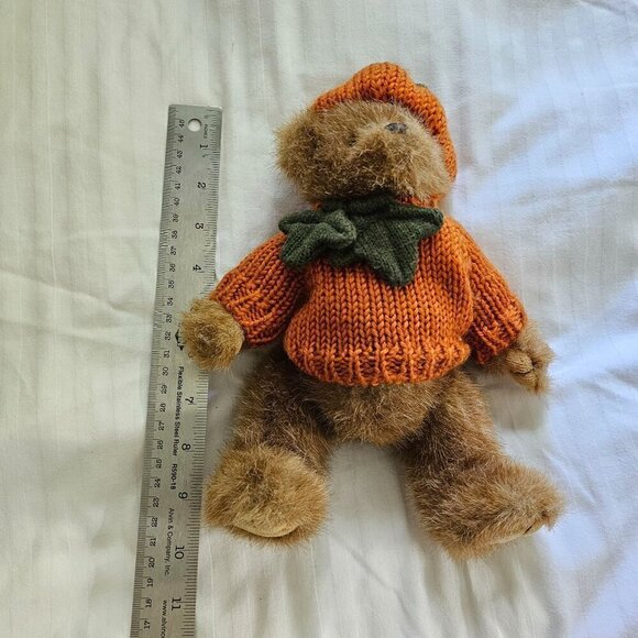 Bearington Collection Bear Brown Plush With Pumpkin Costume, Movable Legs - Picture 9 of 9